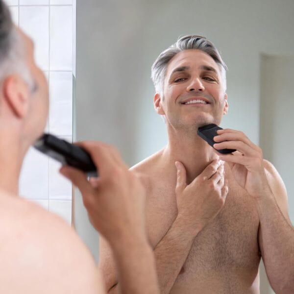 MANSCAPED® The Handyman™ Compact Face Shaver