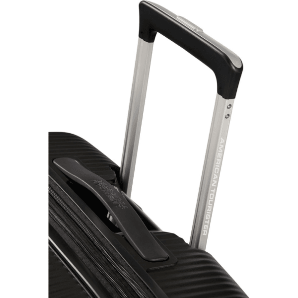 3 American Tourister Soundbox Spinner Check-in Suitcase, 77 cm