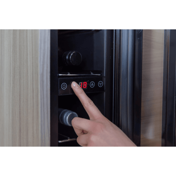 Russell Hobbs RHBI7WC1 7 Freestanding or Integrated Wine