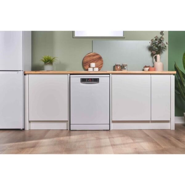 Bosch Series 2 SMS26AW08G Freestanding Dishwasher, 60cm, White [Energy Class E]