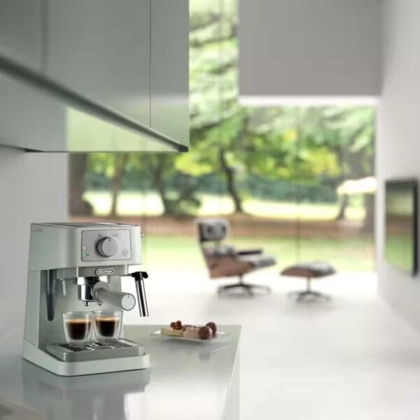 De'Longhi Stilosa - Manual Espresso Machine Manual Milk Frother Green