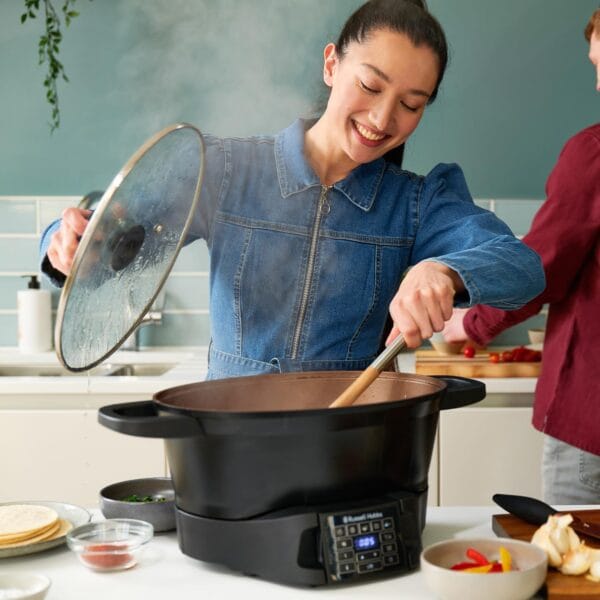 Russell Hobbs Good-to-Go 6.5L Electric Multicooker, 8 Functions, 750W