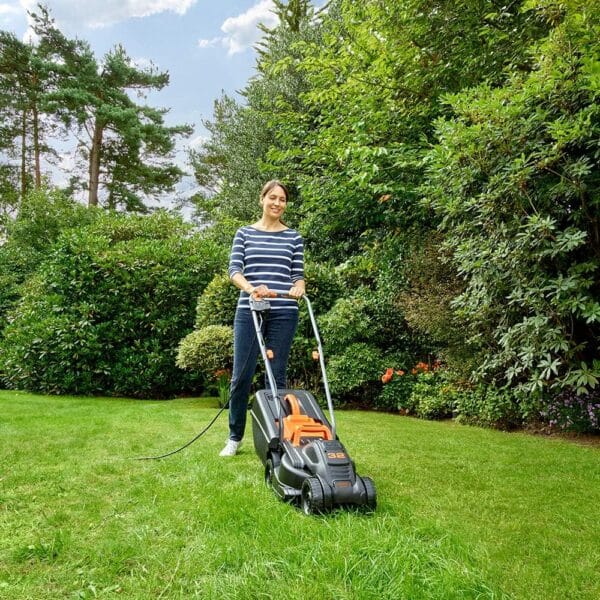 BLACK+DECKER 32cm Electric Rotary Mower with GL250 Grass Strimmer