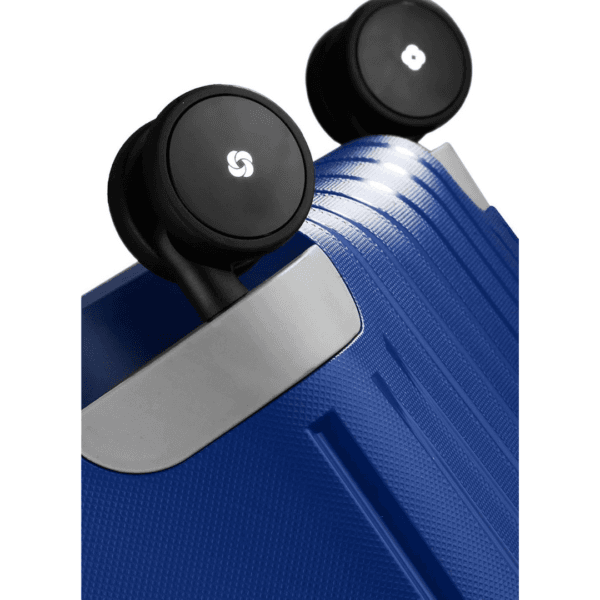 Samsonite S'Cure Spinner Check-in Suitcase, 69 cm